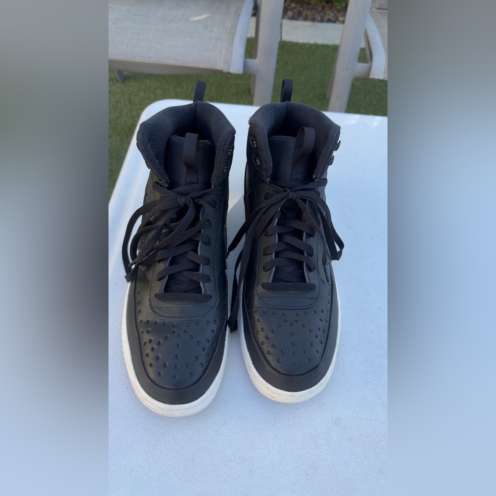 Nike Black Mid Top Sneakers Size 12